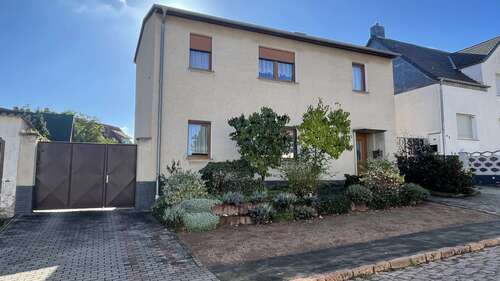 Foto - Haus zum Kaufen in Könnern 85.000,00 € 110 m²