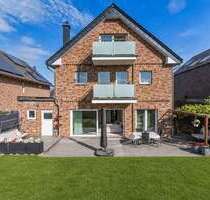 Haus zum Kaufen in Köln Roggendorf 1.250.000,00 € 261.56 m² - Köln / Roggendorf
