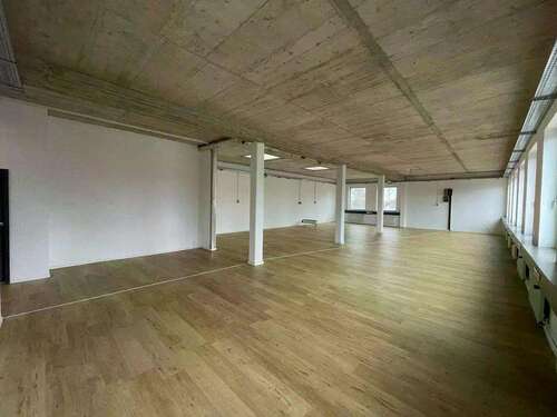 Foto - Büro in Wennigsen 900,00 € 240 m²