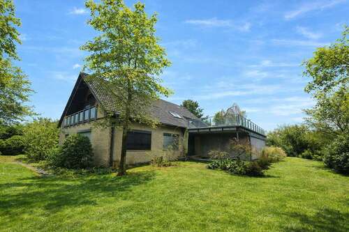 Foto - Haus zum Kaufen in Buxtehude 769.000,00 € 256 m²