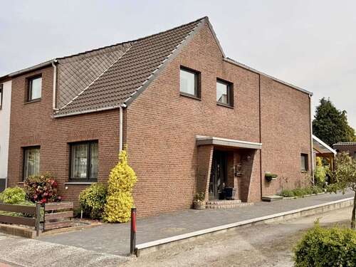 Foto - Haus zum Kaufen in Osterholz-Scharmbeck 379.000,00 € 130 m²