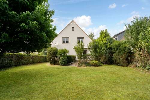 Foto - Haus zum Kaufen in Leverkusen 620.000,00 € 131 m²
