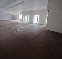 Halle in Radevormwald 1.150,00 € 325 m²