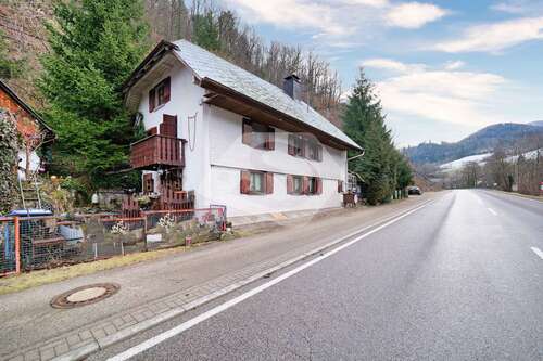 Foto - Haus zum Kaufen in Buchenbach 155.000,00 € 98 m²