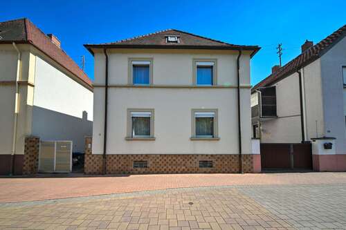 Foto - Haus zum Kaufen in Böhl-Iggelheim 349.000,00 € 128 m²