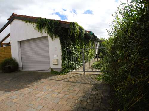 Foto - Haus zum Kaufen in Beindersheim 799.000,00 € 330 m²