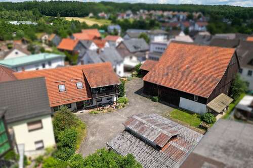 Foto - Haus zum Kaufen in Ebersdorf b.Coburg (Ebersdorf) 348.000,00 € 324 m²