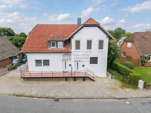 Foto - Haus zum Kaufen in Hohenaspe 425.000,00 € 311.02 m²