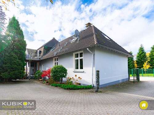 Foto - Haus zum Kaufen in Solingen 385.000,00 € 181.45 m²