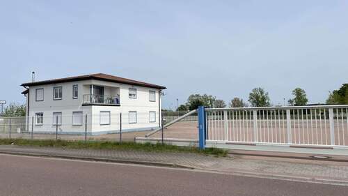 Foto - Haus zum Kaufen in Bernburg 450.000,00 € 110 m²