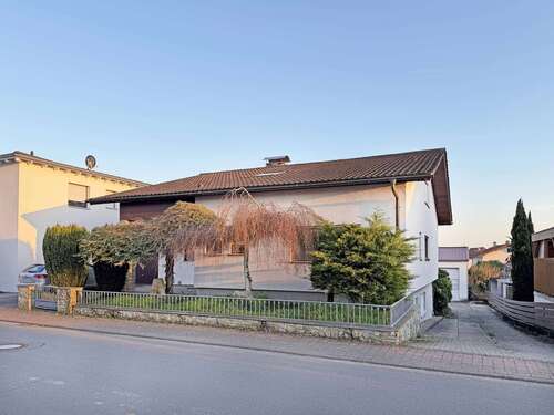 Foto - Haus zum Kaufen in Mühlhausen 439.000,00 € 340 m²