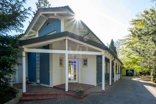 Foto - Haus zum Kaufen in Baldham 1.850.000,00 € 231 m²