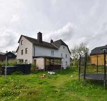 Haus zum Kaufen in Schwarzenbach an der Saale 139.000,00 € 244.09 m²