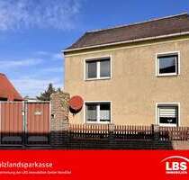 Haus zum Kaufen in Hecklingen 35.000,00 € 110 m²