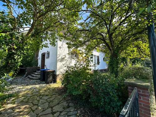 Foto - Haus zum Kaufen in Meerbusch 815.000,00 € 200 m²