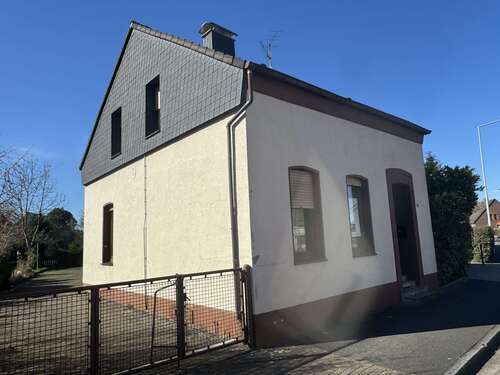 Foto - Haus zum Kaufen in Duisburg 248.000,00 € 100 m²