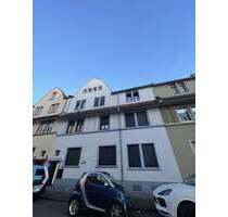 Wohnung zum Mieten in Frankfurt 1.700,00 € 93 m²