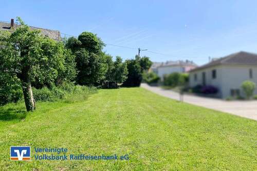 Foto - Grundstück zu verkaufen in Maring-Noviand-Noviand 112.000,00 € 1167 m²