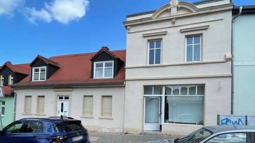 Foto - Haus zum Kaufen in Bernburg 149.000,00 € 135.8 m²