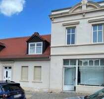 Haus zum Kaufen in Bernburg 149.000,00 € 135.8 m²