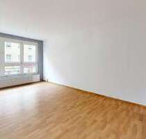 Wohnung zum Mieten in Halle 456,00 € 67.5 m²