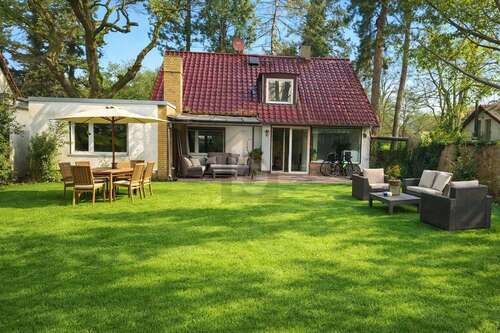 Foto - Haus zum Kaufen in Berlin-Rosenthal 1.300.000,00 € 244 m²