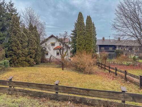 Foto - Grundstück zu verkaufen in Ainring 495.000,00 € 1102 m²