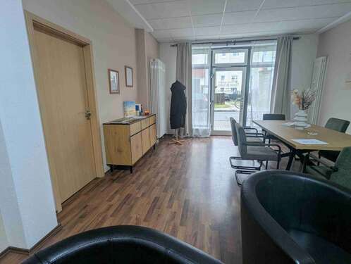 Foto - Büro in Wriezen 585,00 € 77.75 m²