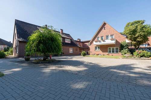Foto - Haus zum Kaufen in Garstedt 899.000,00 € 568.15 m²