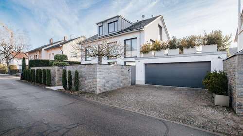 Foto - Haus zum Kaufen in Kirchzarten 3.950.000,00 € 358 m²