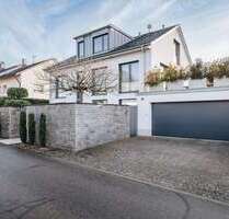 Haus zum Kaufen in Kirchzarten 3.950.000,00 € 358 m²