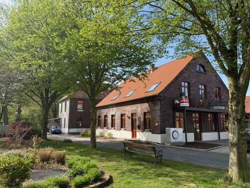 Foto - Wohnung zum Mieten in Hünxe-Krudenburg 1.681,68 € 140.14 m²