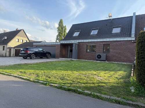 Foto - Haus zum Kaufen in Krefeld 1.200.000,00 € 227 m²
