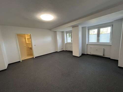 Foto - Büro in Dresden 136,00 € 32 m² - 136,00&nbsp;EUR Kaltmiete, ca.&nbsp; 32,00&nbsp;m&sup2;