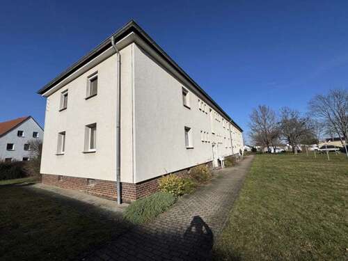 Foto - Wohnung zum Kaufen in Zwenkau 75.000,00 € 45 m²