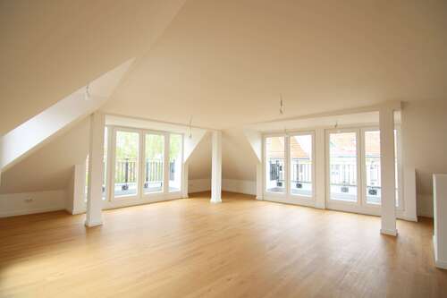 Foto - Wohnung zum Mieten in Berlin 3.500,00 € 219.75 m²
