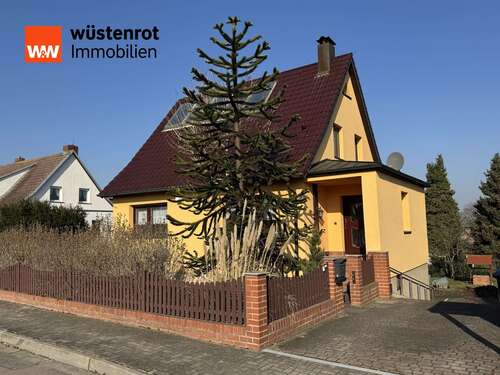 Foto - Haus zum Kaufen in Riesa 245.000,00 € 134.63 m²