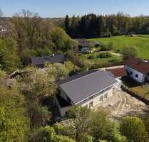 Haus zum Mieten in Stephanskirchen 2.300,00 € 156 m²