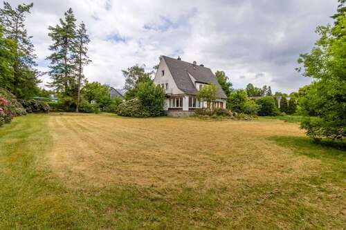 Foto - Haus zum Kaufen in Ratingen 1.250.000,00 € 249 m²