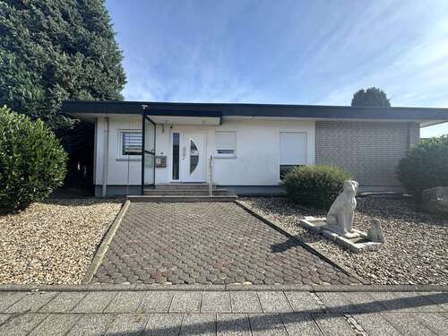 Foto - Haus zum Kaufen in Bedburg 380.000,00 € 123 m²