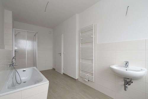 Foto - Wohnung zum Mieten in Halle (Saale) 752,57 € 115.78 m²