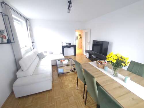 Foto - Wohnung zum Mieten in Düsseldorf 730,00 € 55 m²