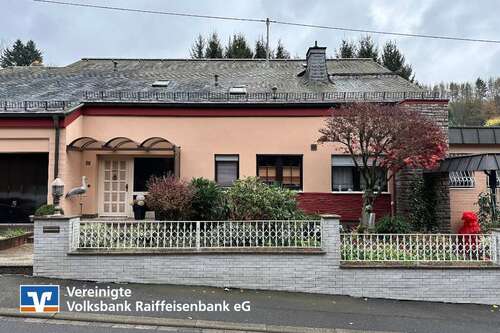 Foto - Haus zum Kaufen in Herrstein 350.000,00 € 188 m²