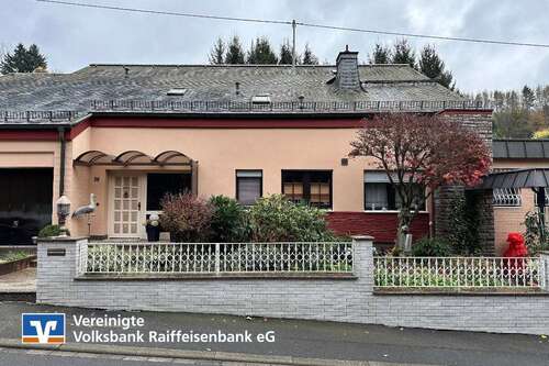Foto - Haus zum Kaufen in Herrstein 350.000,00 € 188 m²
