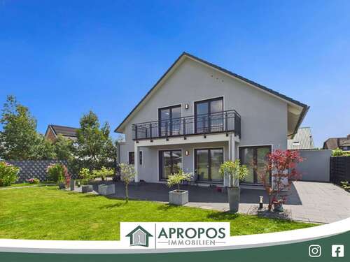 Foto - Haus zum Kaufen in Issum 899.900,00 € 232.11 m²