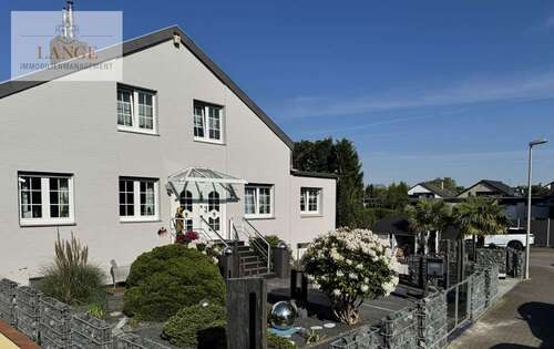 Foto - Haus zum Kaufen in Isernhagen 859.500,00 € 200 m²