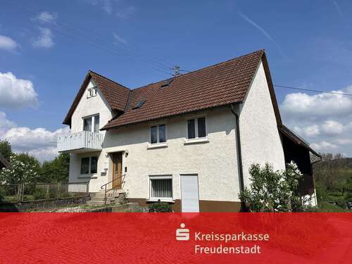 Foto - Haus zum Kaufen in Waldachtal 215.000,00 € 155 m²