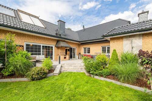 Foto - Haus zum Kaufen in Hoppegarten 1.200.000,00 € 341.22 m²