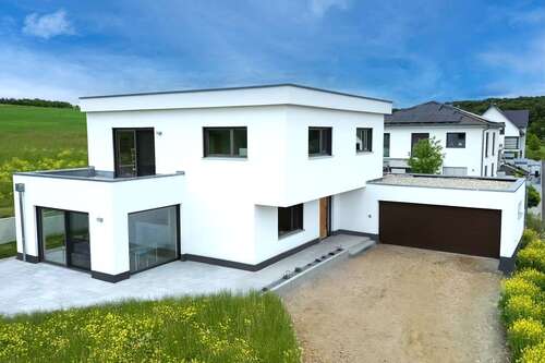 Foto - Haus zum Kaufen in Erlenbach 749.000,00 € 179 m²