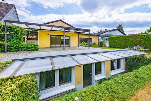Foto - Haus zum Kaufen in Leverkusen 698.000,00 € 318 m²